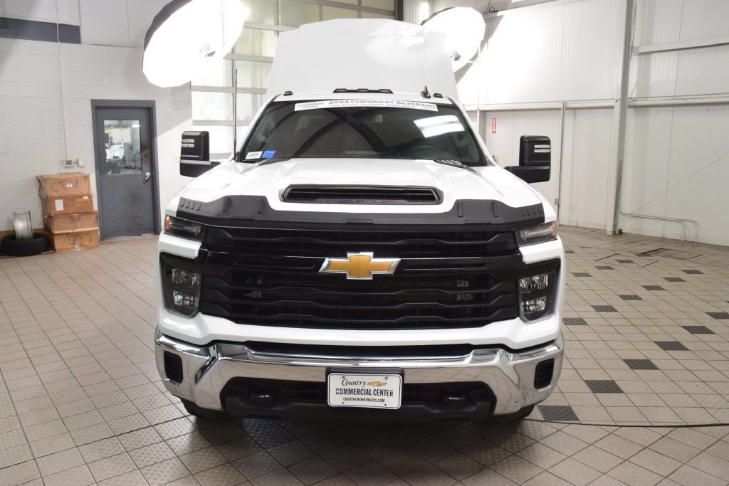 Used 2024 Chevrolet Silverado 3500 W/T w/ WT Convenience Package AWD/4WD image 2