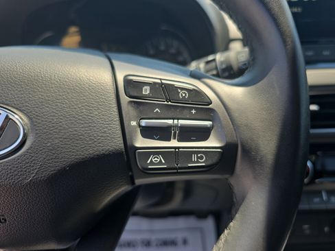 Used 2023 Hyundai Kona SEL w/ Convenience Package FWD image 17