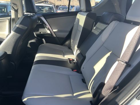 Used 2018 Toyota RAV4 Limited image 14