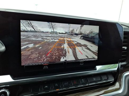 Used 2022 GMC Sierra 1500 Elevation image 18