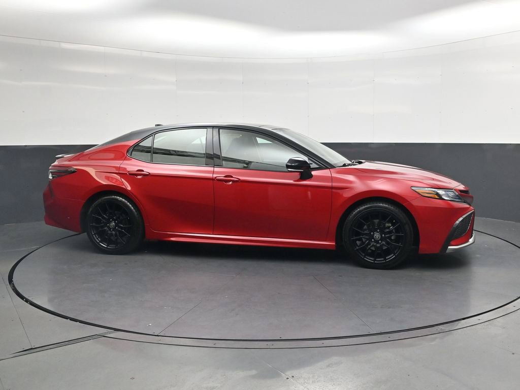 Used 2023 Toyota Camry XSE FWD image 4