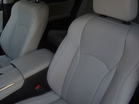 Used 2021 Lexus RX 350 FWD w/ Accessory Package image 31