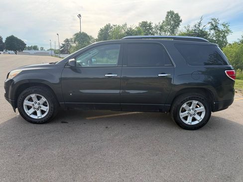 Used 2007 Saturn Outlook XE w/ Advanced Audio Pkg FWD image 8