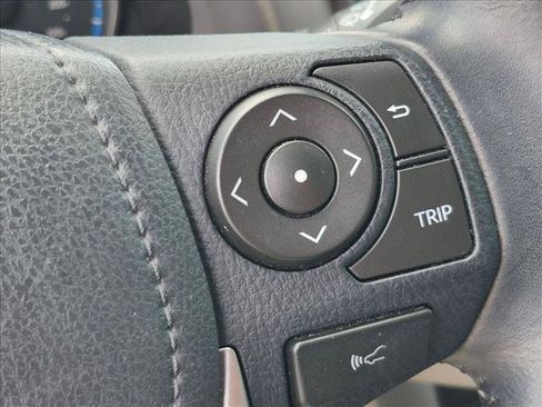 Used 2017 Toyota RAV4 XLE FWD image 15