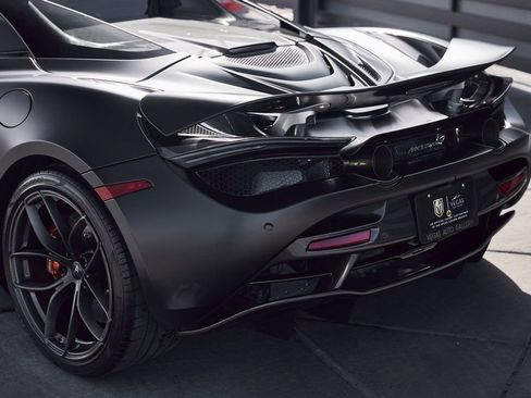 Used 2020 McLaren 720S Spider image 11