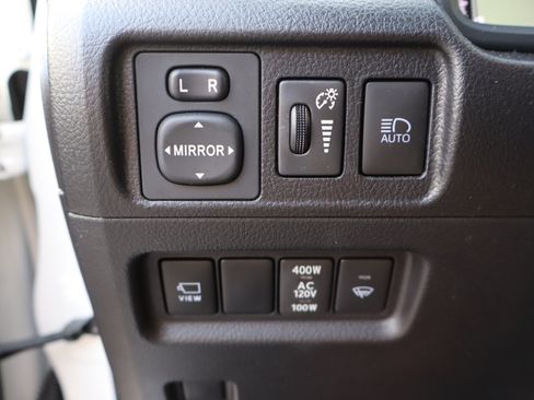 Used 2023 Toyota 4Runner Limited AWD/4WD image 21