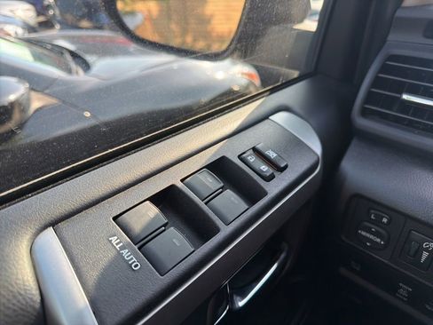 Used 2024 Toyota 4Runner SR5 Premium w/ Moonroof Package AWD/4WD image 18