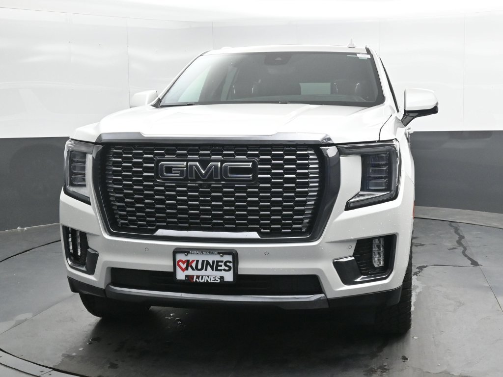Used 2023 GMC Yukon Denali Ultimate AWD/4WD image 7