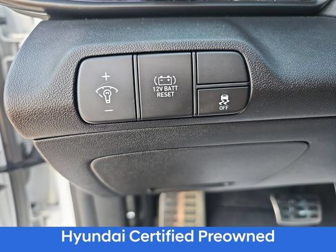 Certified 2025 Hyundai Elantra SEL FWD image 22