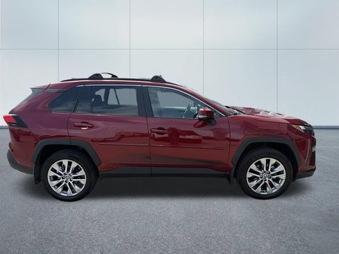 Used 2023 Toyota RAV4 XLE Premium AWD/4WD image 5