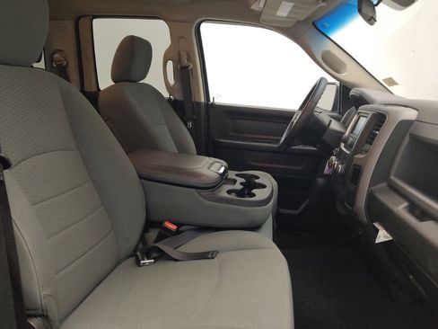 Used 2017 RAM 1500 Express w/ Express Value Package AWD/4WD image 21