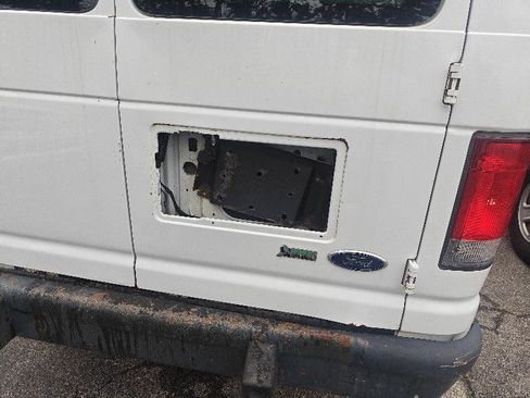 Used 2013 Ford E-250 and Econoline 250 E-250 w/ PWR Group image 11