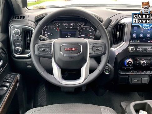 Used 2022 GMC Sierra 1500 SLE image 5