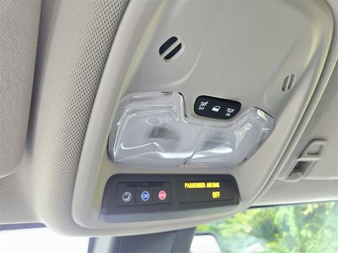 Used 2021 Buick Encore GX Preferred image 31