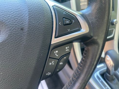 Used 2016 Ford Fusion SE image 42