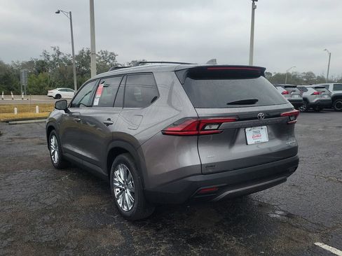 New 2026 Toyota Grand Highlander Platinum image 4