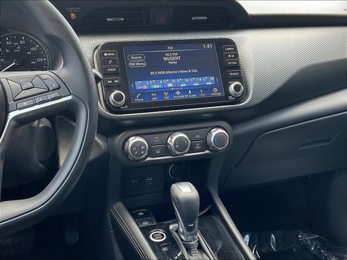 Certified 2024 Nissan Kicks SV FWD image 11