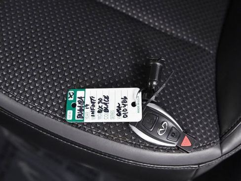 Used 2019 INFINITI QX30 Premium w/ Navigation Package image 25