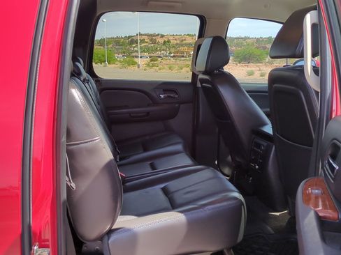 Used 2008 Chevrolet Avalanche LT w/ LT Preferred Equipment Group AWD/4WD image 27