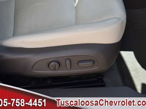 Used 2024 Chevrolet Malibu LT image 24