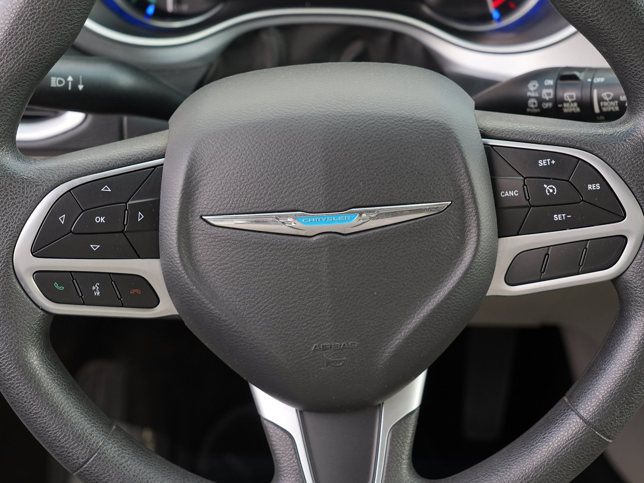 Used 2017 Chrysler Pacifica Touring Plus FWD image 24