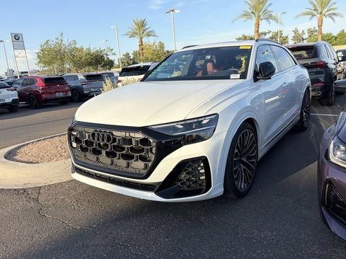 Used 2025 Audi SQ8 Premium Plus AWD/4WD image 1