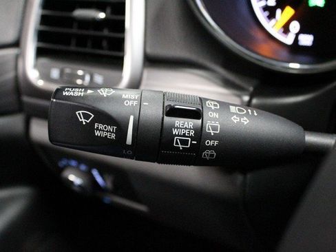 Used 2019 Jeep Grand Cherokee Laredo image 22