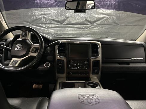 Used 2015 RAM 2500 Laramie AWD/4WD image 11