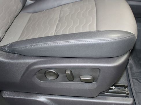 Used 2024 Chevrolet Silverado 1500 ZR2 w/ Technology Package image 57