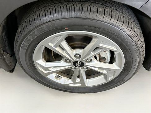 Used 2023 Hyundai Kona SEL image 11