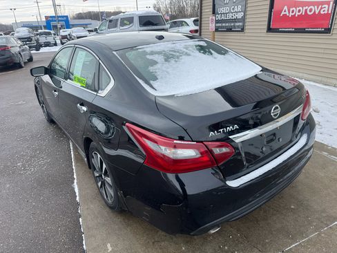Used 2018 Nissan Altima 2.5 SV image 7