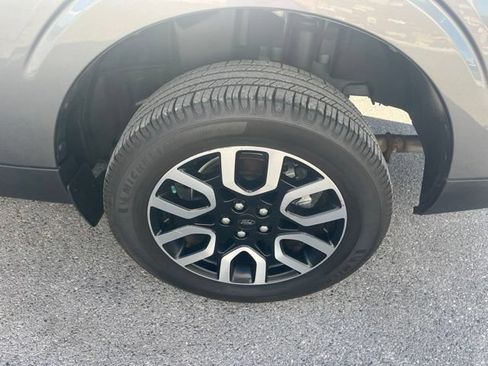 Used 2022 Ford Maverick Lariat FWD image 21