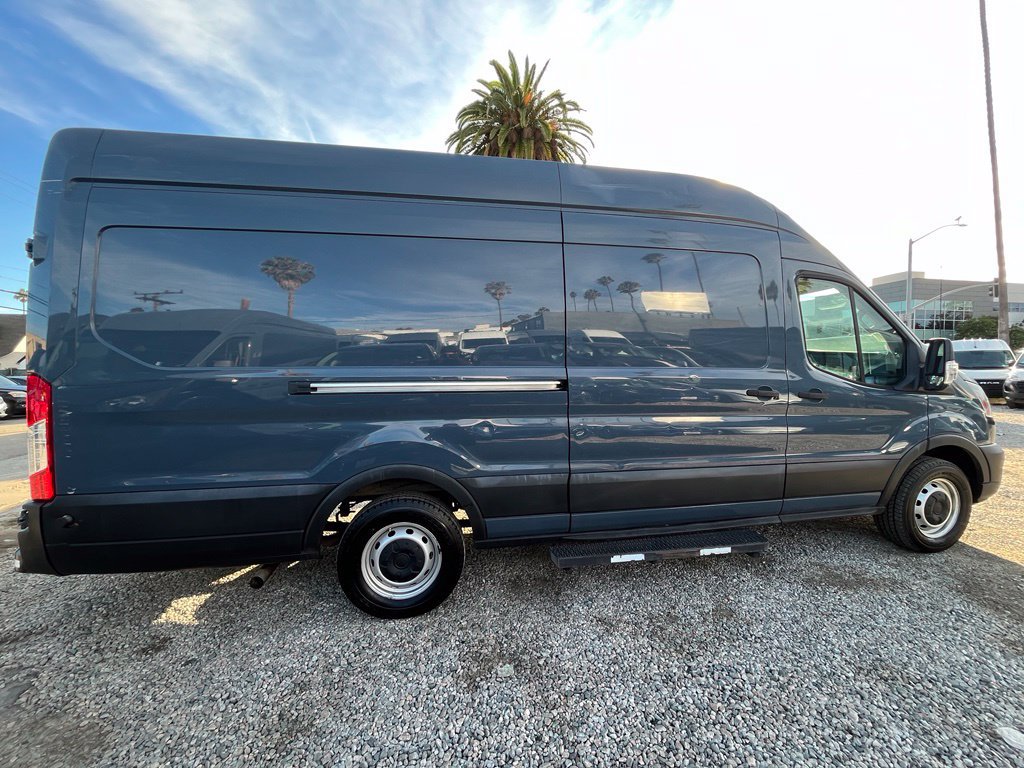 Used 2020 Ford Transit 250 148 High Roof Extended RWD image 4