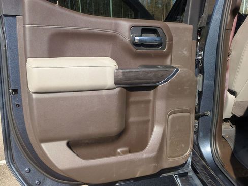 Used 2022 Chevrolet Silverado 1500 LTZ w/ LTZ Premium Package image 26