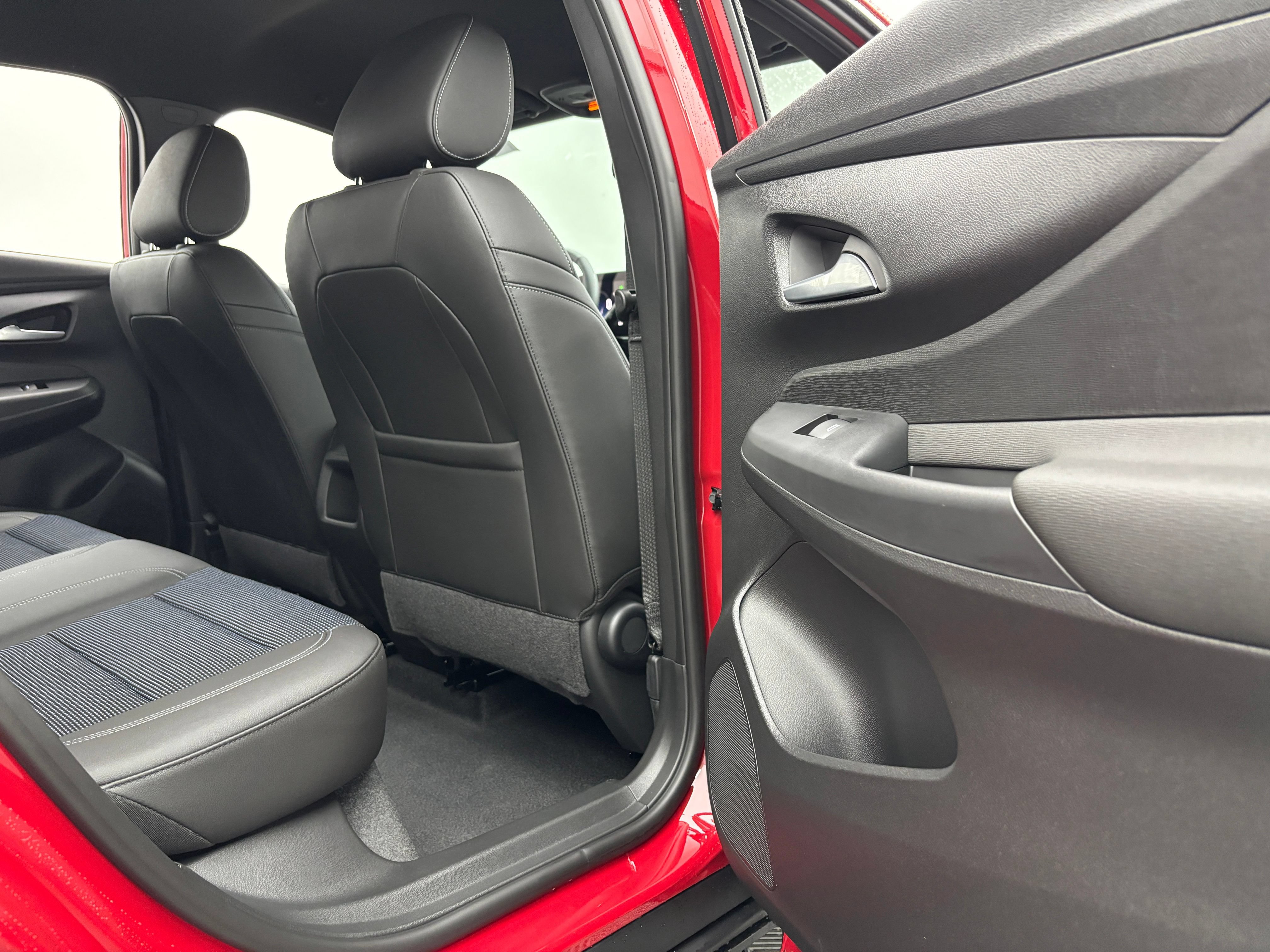 New 2026 Buick Envista Sport Touring w/ Convenience I Package FWD image 30