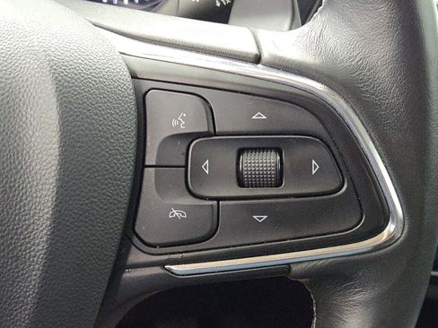 Used 2023 Buick Envision Essence image 33