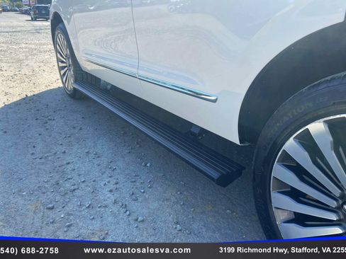 Used 2018 Lincoln Navigator Reserve w/ Technology Package AWD/4WD image 14