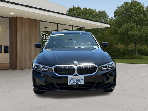 Used 2025 BMW 330i Sedan w/ Convenience Package RWD image 4