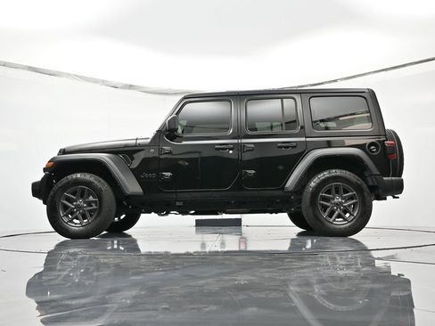 New 2024 Jeep Wrangler Unlimited Sport image 31