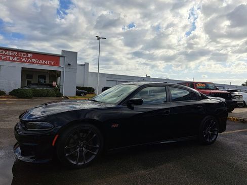 Used 2023 Dodge Charger Scat Pack w/ Navigation & Travel Group image 11