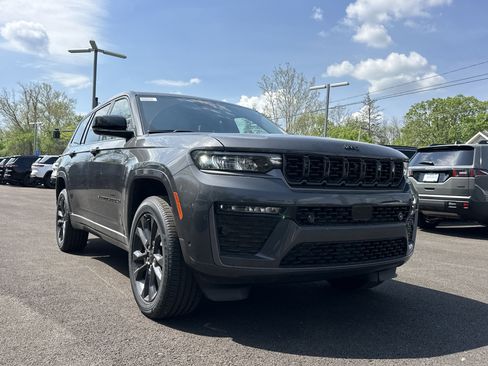 New 2026 Jeep Grand Cherokee L Limited AWD/4WD image 19
