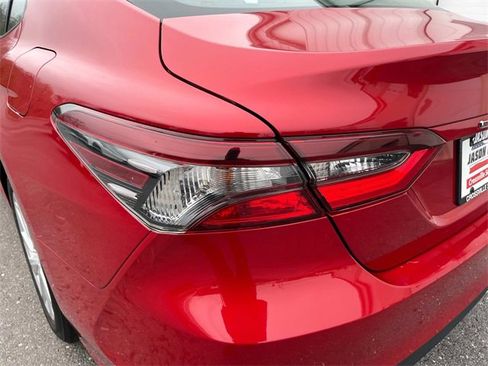 Used 2023 Toyota Camry LE image 13