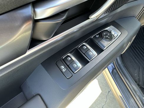 New 2025 Kia Telluride S image 16