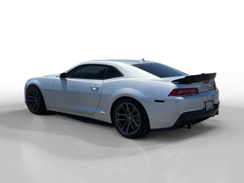 Used 2015 Chevrolet Camaro SS w/ RS Package RWD image 3