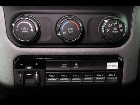 Used 2024 RAM 3500 Tradesman image 26