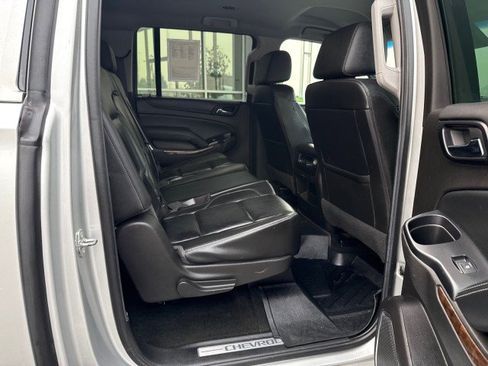 Used 2017 Chevrolet Suburban LT AWD/4WD image 28