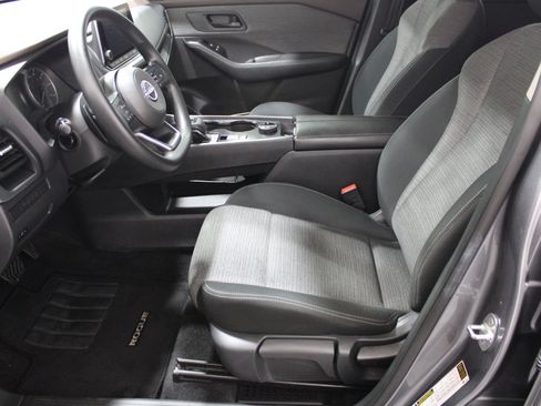 Used 2022 Nissan Rogue S AWD/4WD image 5