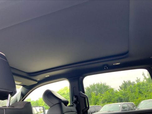 New 2026 RAM 1500 Laramie w/ Night Edition AWD/4WD image 20
