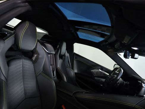 Used 2021 Chevrolet Corvette Stingray image 13