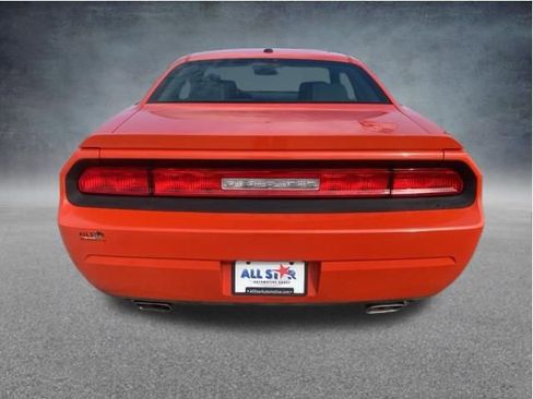 Used 2009 Dodge Challenger R/T RWD image 6